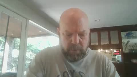 Snapshot of bulldog302w chatting on 04/06/26, 02:40 bulldog302w online show from 04/06/26, 02:40