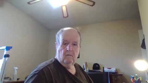 Snapshot of bullfrogg500 chatting on 03/31/26, 02:39 bullfrogg500 online show from 03/31/26, 02:39