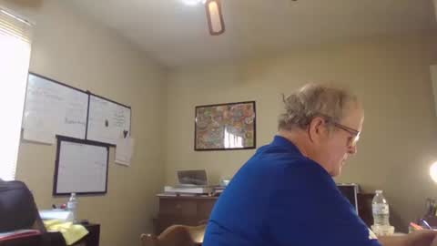 Snapshot of bullfrogg5050 chatting on 09/18/25, 10:12 bullfrogg5050 online show from 09/18/25, 10:12