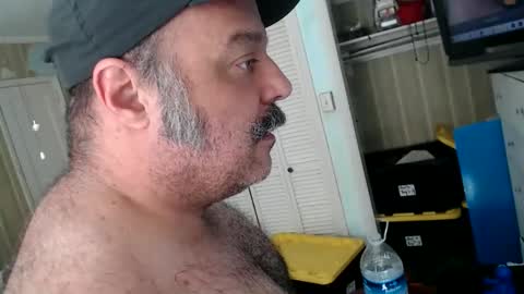 Snapshot of bullmusclejoe chatting on 04/17/26, 10:13 BullMuscleJoe online show from 04/17/26, 10:13
