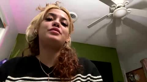 bunnibaby333 online show from 09/22/25, 05:42