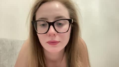 bunny405083 online show from 04/29/26, 10:52