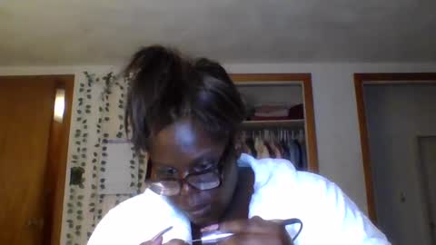 Bunny online show from 09/22/25, 11:07