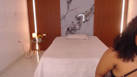 Snapshot of bunny_bao chatting on 03/15/26, 12:33 Rossi Hill online show from 03/15/26, 12:33