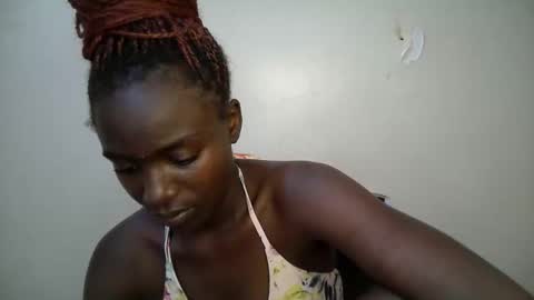 bunny_bliss1 online show from 04/19/26, 12:04