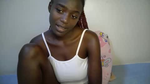 bunny_bliss1 online show from 04/19/26, 07:38