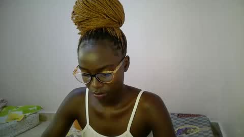 bunny_bliss1 online show from 05/10/26, 02:55