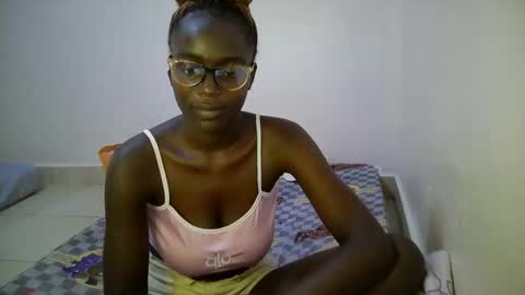 bunny_bliss1 online show from 05/12/26, 04:09