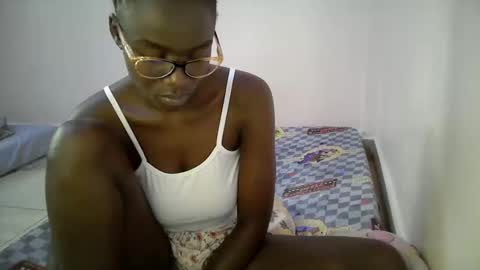 bunny_bliss1 online show from 05/13/26, 01:30