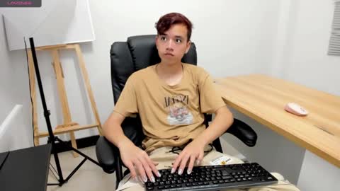 bunny online show from 10/30/25, 01:23