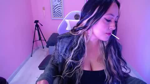 ... .          . ... online show from 11/29/25, 01:47