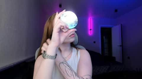 Snapshot of bunny_shinel chatting on 05/18/26, 03:18 Mary online show from 05/18/26, 03:18