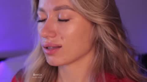 B U N N Y online show from 09/25/25, 03:54