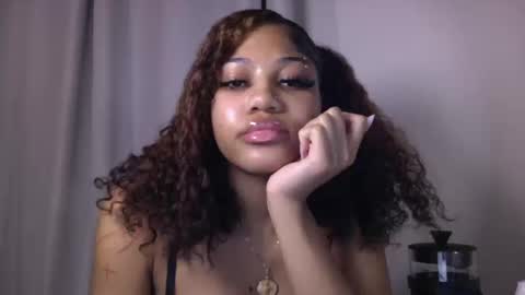 bunnybarbi3 online show from 10/17/25, 02:37