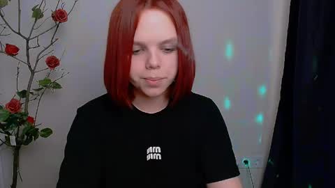 Snapshot of bunnybloom_ chatting on 04/29/26, 08:04 Ariel online show from 04/29/26, 08:04