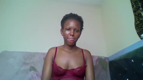 bunnydiva_ online show from 10/17/25, 01:42