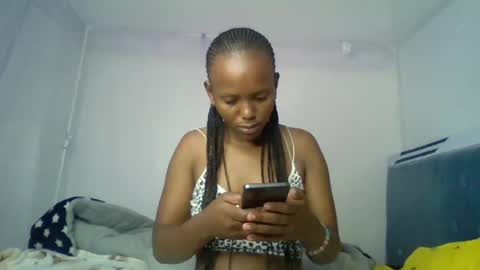 bunnydiva_ online show from 06/11/26, 07:23