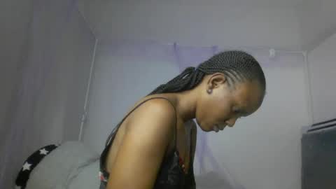 bunnydiva_ online show from 06/15/26, 01:52