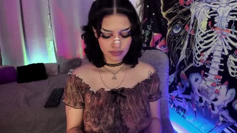   online show from 01/03/25, 01:27