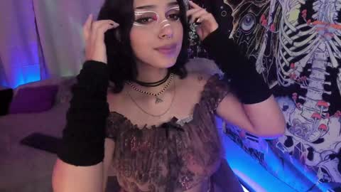   online show from 01/31/25, 04:36