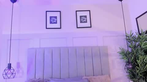   online show from 10/21/25, 12:39