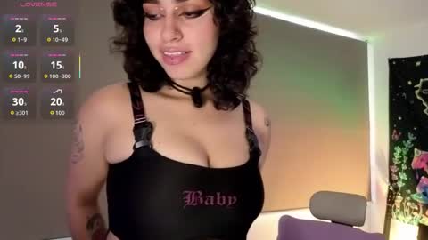 Snapshot of bunnypeachyy chatting on 03/13/26, 06:58 online show from 03/13/26, 06:58