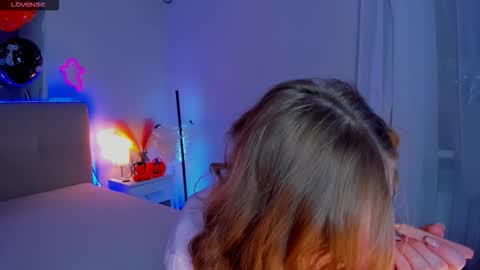 BunnyShows online show from 10/23/25, 12:15