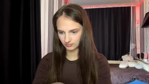 Snapshot of bunnytrussel chatting on 05/05/26, 10:34 Bella online show from 05/05/26, 10:34