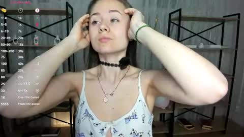 Lizy online show from 06/18/26, 07:18