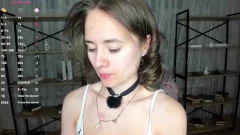 Lizy online show from 06/23/26, 07:34