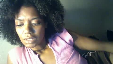Snapshot of bunnyy_tharider25 chatting on 09/30/25, 02:05 Bunny online show from 09/30/25, 02:05
