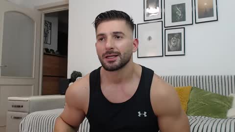 Snapshot of bunzdanny chatting on 12/16/24, 04:49 BunzDanny online show from 12/16/24, 04:49