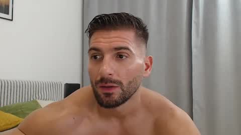 Snapshot of bunzdanny chatting on 12/16/24, 07:54 BunzDanny online show from 12/16/24, 07:54