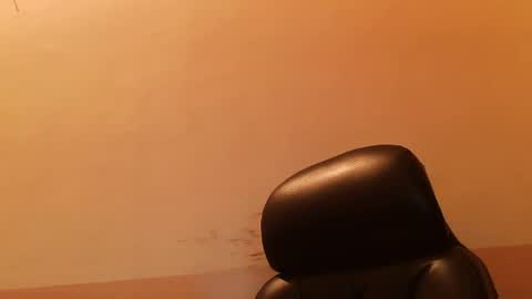 Snapshot of burlymonster chatting on 01/15/25, 03:43 Hairy Arabian online show from 01/15/25, 03:43