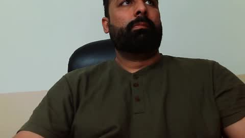 Snapshot of burlymonster chatting on 02/05/25, 06:02 Hairy Arabian online show from 02/05/25, 06:02