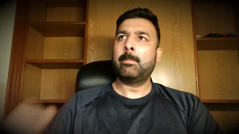 Snapshot of burlymonster chatting on 11/03/25, 03:19 Hairy Arabian online show from 11/03/25, 03:19