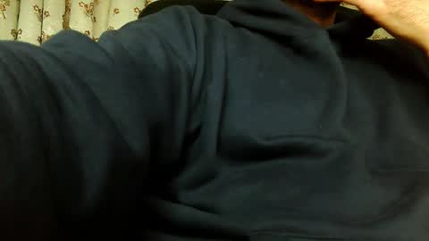 Snapshot of burlymonster chatting on 02/12/26, 04:51 Hairy Arabian online show from 02/12/26, 04:51