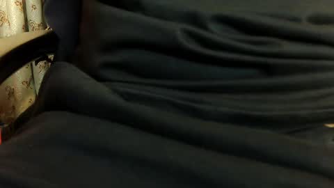 Snapshot of burlymonster chatting on 02/27/26, 04:01 Hairy Arabian online show from 02/27/26, 04:01