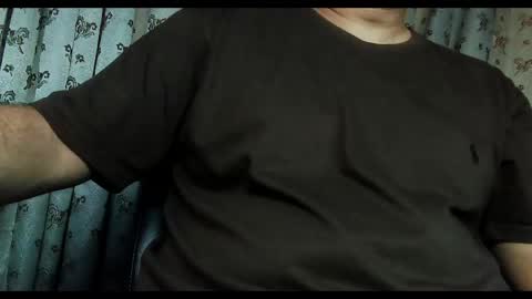 Snapshot of burlymonster chatting on 03/07/26, 02:52 Hairy Arabian online show from 03/07/26, 02:52