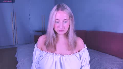 Snapshot of burn_lissa chatting on 06/15/26, 08:00 Lissa online show from 06/15/26, 08:00