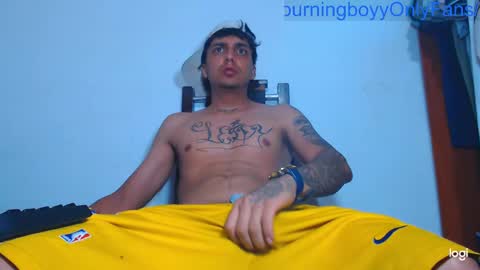Snapshot of burningboyy chatting on 01/31/25, 11:24 independiente online show from 01/31/25, 11:24