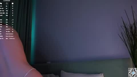 Jessica online show from 02/24/25, 05:20