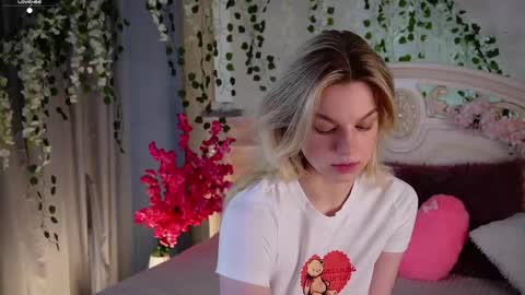 Jessica online show from 10/20/25, 02:06