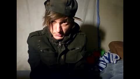 Snapshot of burntbuns710 chatting on 01/07/25, 09:50 LostSingledad online show from 01/07/25, 09:50