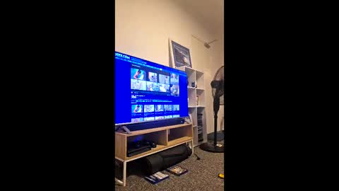 Snapshot of burra112 chatting on 12/17/25, 11:27 burra112 online show from 12/17/25, 11:27