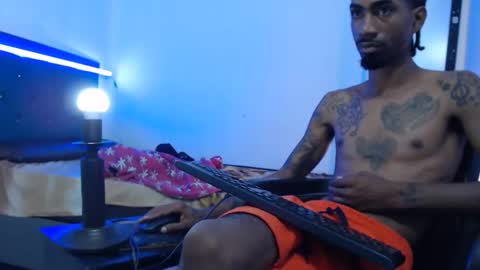Snapshot of burrodelacosta chatting on 05/10/26, 02:44 burrodelacosta online show from 05/10/26, 02:44