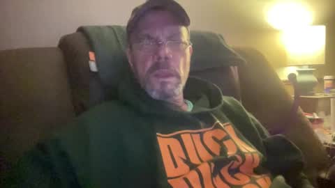 Snapshot of bushbeautician chatting on 01/31/25, 12:28 bushbeautician online show from 01/31/25, 12:28