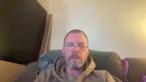 Snapshot of bushbeautician chatting on 02/07/25, 04:03 bushbeautician online show from 02/07/25, 04:03