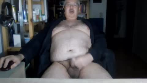 Snapshot of busibaer666 chatting on 03/10/25, 01:45 busi online show from 03/10/25, 01:45