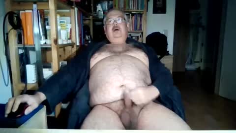 Snapshot of busibaer666 chatting on 03/10/26, 02:16 busi online show from 03/10/26, 02:16